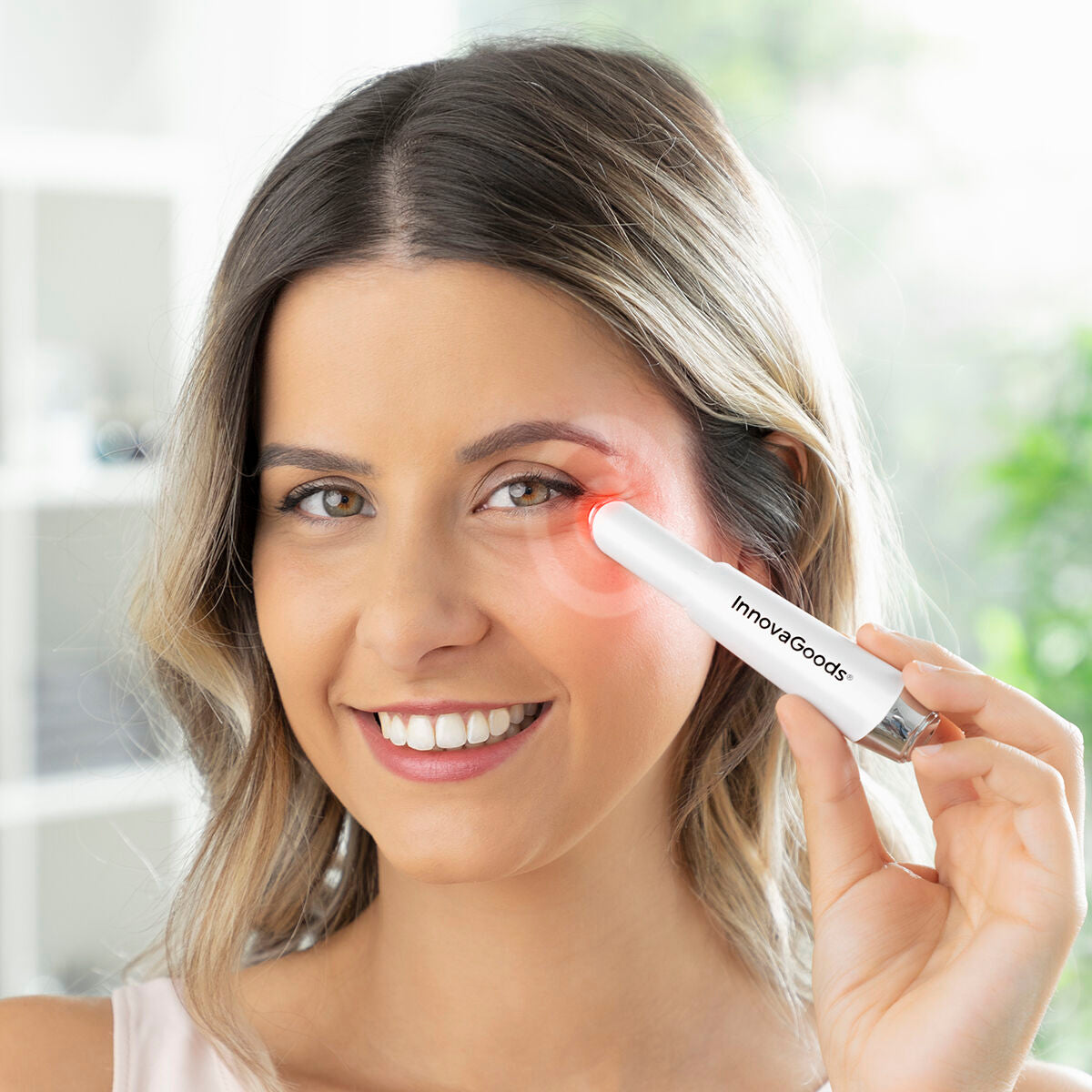 Massageador Elétrico de Olhos InnovaGoods com Luz LED, Calor e Vibração para Cuidado Diário-0