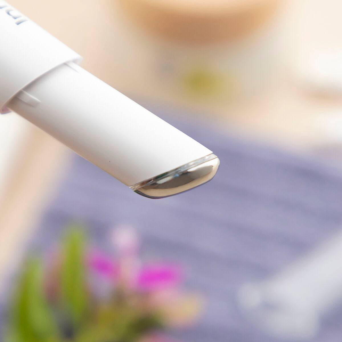 Massageador Elétrico de Olhos InnovaGoods com Luz LED, Calor e Vibração para Cuidado Diário-5